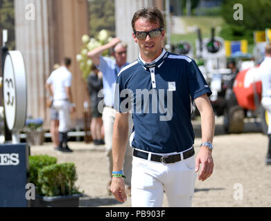 Berlin, Deutschland. 29. Juli, 2018. Reitsport/springen, Global Champions Tour: Harrie Smolders aus den Niederlanden, während der Tour. Quelle: Britta Pedersen/dpa-Zentralbild/dpa/Alamy leben Nachrichten Stockfoto