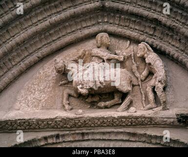 TIMPANO DE LA IGLESIA DE SAN MARTIN DE TOURS CON LA IMAGEN DE SAN MARTIN DE TOURS REPARTIENDO SU CAPA EIN UN-PEREGRINO - SIGLO XV. Lage: IGLESIA DE SAN MARTIN DE TOURS, MORATA DE JILOCA, ZARAGOZA. Stockfoto