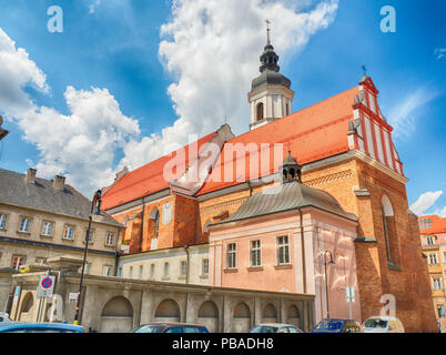 Franziskaner Kirche der Heiligen Dreifaltigkeit und der Aufnahme der seligen Jungfrau Maria in Oppeln, Polen Stockfoto
