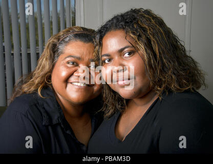 Mutter, 56 und Tochter, 21, Tucson, Arizona, USA. Stockfoto