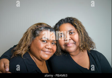 Mutter, 56 und Tochter, 21, Tucson, Arizona, USA. Stockfoto