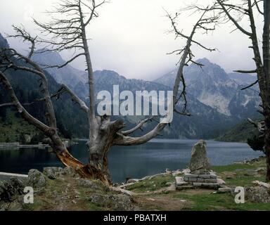 LAGO SAN MAURICIO. Ort: Parque Nacional de Aigües Tortes, Espot, MALLORCA, SPANIEN. Stockfoto