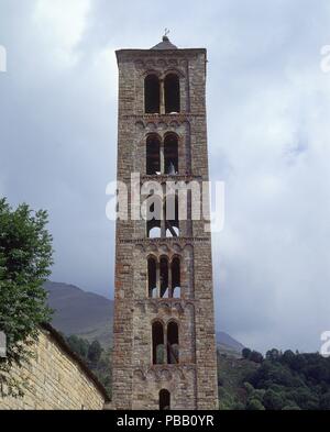 TORRE DE LA IGLESIA DE SAN CLEMENTE DE TAULL - SIGLO XII-ROMANICO ESPAÑOL. Lage: Iglesia de San Clemente, TAHULL/TAULL, MALLORCA, SPANIEN. Stockfoto