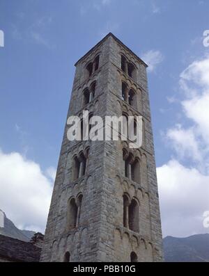 TORRE DE LA IGLESIA DE SAN CLEMENTE DE TAULL - SIGLO XII-ROMANICO ESPAÑOL. Lage: Iglesia de San Clemente, TAHULL/TAULL, MALLORCA, SPANIEN. Stockfoto