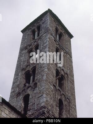 TORRE DE LA IGLESIA DE SAN CLEMENTE DE TAULL - SIGLO XII-ROMANICO ESPAÑOL. Lage: Iglesia de San Clemente, TAHULL/TAULL, MALLORCA, SPANIEN. Stockfoto