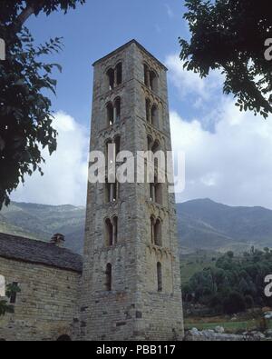 TORRE DE LA IGLESIA DE SAN CLEMENTE DE TAULL - SIGLO XII-ROMANICO ESPAÑOL. Lage: Iglesia de San Clemente, TAHULL/TAULL, MALLORCA, SPANIEN. Stockfoto