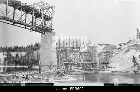 . Englisch: Canadian Pacific Railway Bridge bei Nipigon River, Ontario. Zwischen 1882 und 1885 1103 Nipigon River Bridge Stockfoto