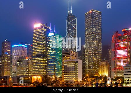 Hong Kong Island Skyline von der zentralen Anlegestelle der Fähre gesehen, Hong Kong Island, China Stockfoto