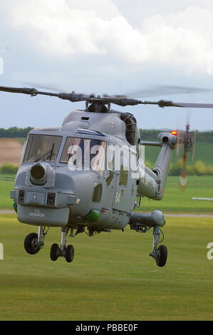 Fleet Air Arm der Royal Navy Westland Lynx HMA 8 Hubschrauber von 702 Squadron Stockfoto