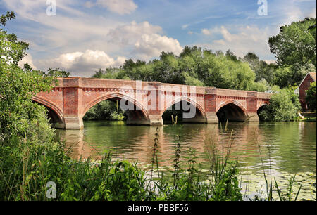 Die Themse in Clifton Hampden in England Stockfoto