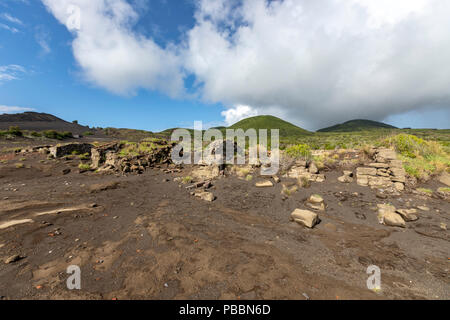 Häuser durch die capelinhos Vulkanausbruch Asche zerstört, Ponta Dos Capelinhos, Insel Faial, Azoren, Portugal Stockfoto