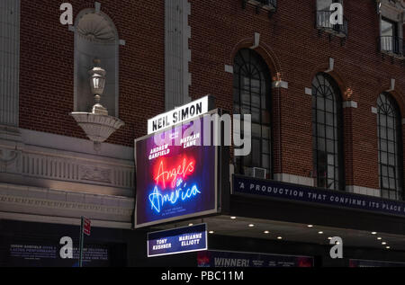 Angels in America live auf der Bühne in der Broadway Theater District in New York City Stockfoto