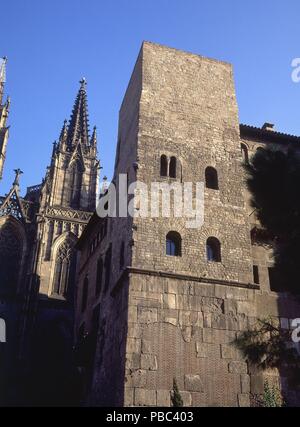 CASA DEL ARCEDIANO VISTA DESDE LA PLAZA NOVA. Lage: CASA DE L'ARDIACA. Stockfoto