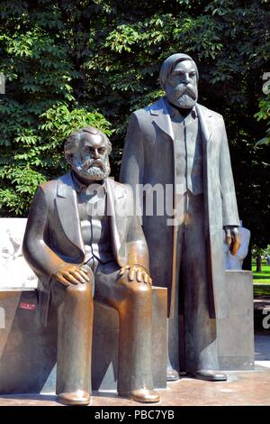 Marx und Engels in Berlin Stockfoto