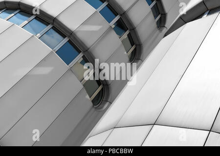 Fassade des ICC aus Aluminium in Berlin Stockfoto