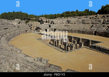 Amphitheater, römische Ruinen von Italica - 2.Jahrhundert Santiponce heisst, Provinz Sevilla, Andalusien, Spanien, Europa. Stockfoto