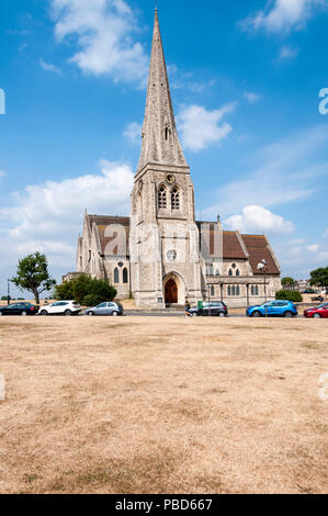 Trockene, braune Gras auf der Heide in der Blackheath während des heißen Sommers 2018 Stockfoto