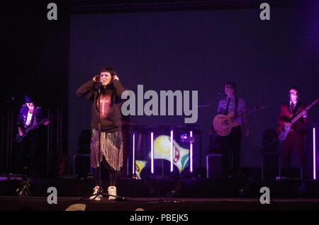 Algarve, Portugal. 27. Juli, 2018. Das Geschenk Konzert in Al-Buhera Sommer Festival 2018 in Albufeira. Credit: Angelo DeVal/Alamy leben Nachrichten Stockfoto