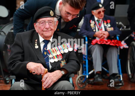 Kent, UK. 28. Juli 2018. Die Veteranen waren während einer Zeremonie für ihren Dienst für das Land geehrt. Quelle: Uwe Deffner/Alamy leben Nachrichten Stockfoto