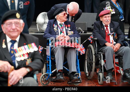 Kent, UK. 28. Juli 2018. Die Veteranen waren während einer Zeremonie für ihren Dienst für das Land geehrt. Quelle: Uwe Deffner/Alamy leben Nachrichten Stockfoto