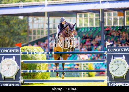 Sussex, UK. 28. Juli 2018. Longines FEI Jumping Nations Cup von Großbritannien an der BHS Royal International Horse Show. Alle England Parcours. Hickstead. Großbritannien. 28.07.2018. Credit: Sport in Bildern/Alamy leben Nachrichten Stockfoto