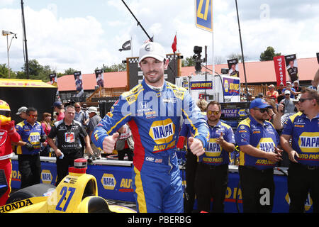 Ohio, USA. 28. Juli 2018. ALEXANDER ROSSI (27) in den Vereinigten Staaten gewinnt die Pole Award für das Honda Indy 200 in Mid-Ohio Sports Car Course in Lexington, Ohio. Credit: Justin R. Noe Asp Inc/ASP/ZUMA Draht/Alamy leben Nachrichten Stockfoto