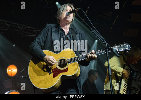 Glasgow, Schottland. 27., Juli, 2018. Del Amitri live spielen an der berühmten Glasgow Barrowland Ballroom (Die Barras) Justin Currie, Andy Alston © Stuart Westwood/Alamy leben Nachrichten Stockfoto