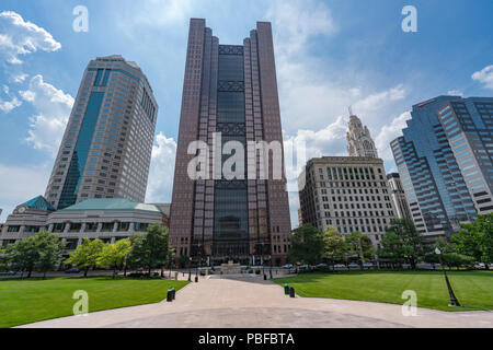 COLUMBUS, OH- - Juni 17, 2018: Downtown Columbus, Ohio Skyline in der Nähe von Capitol Square Stockfoto