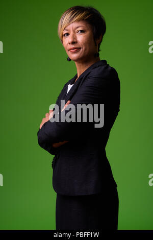 Reifen schöne multi-ethnischen Geschäftsfrau Stockfoto