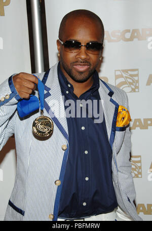 Jermaine Dupri an der ASCAP Awards 2006 bei der Ankunft im Beverly Hilton in Los Angeles. 26. Juni 2006.03 DupriJermaine 013 Red Carpet Event, Vertikal, USA, Filmindustrie, Prominente, Fotografie, Bestof, Kunst, Kultur und Unterhaltung, Topix Prominente Fashion/Vertikal, Besten, Event in Hollywood Leben - Kalifornien, Roter Teppich und backstage, USA, Film, Stars, Film Stars, TV Stars, Musik, Promis, Fotografie, Bestof, Kunst, Kultur und Unterhaltung, Topix, headshot, vertikal, eine Person aus dem Jahr 2006, Anfrage tsuni@Gamma-USA.com Stockfoto