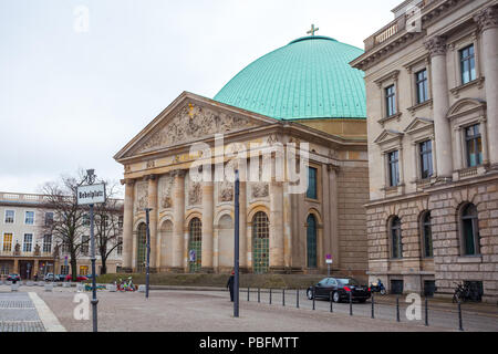 19.01.2018 Berlin, Deutschland - St. Hedwigs Kathedrale auf dem Bebelplatz - der Sitz des Erzbischofs von Berlin. Stockfoto