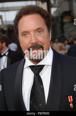 Tom Jones bei der Ankunft im AFI ehrt Sean Connery im Kodak Theater in Los Angeles. Juni, 8, 2006.19 TomJones004 Red Carpet Event, Vertikal, USA, Filmindustrie, Prominente, Fotografie, Bestof, Kunst, Kultur und Unterhaltung, Topix Prominente Fashion/Vertikal, Besten, Event in Hollywood Leben - Kalifornien, Roter Teppich und backstage, USA, Film, Stars, Film Stars, TV Stars, Musik, Promis, Fotografie, Bestof, Kunst, Kultur und Unterhaltung, Topix, headshot, vertikal, eine Person aus dem Jahr 2006, Anfrage tsuni@Gamma-USA.com Stockfoto