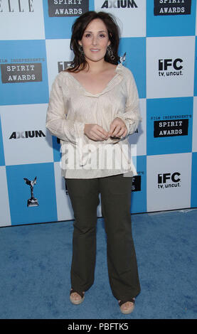 Ricki Lake am 22. Der Film Independent Spirit Awards in Santa Monica Beach in Los Angeles anreisen. volle Länge lächeln Blickkontakt LakeRicki 10 Red Carpet Event, Vertikal, USA, Filmindustrie, Prominente, Fotografie, Bestof, Kunst, Kultur und Unterhaltung, Topix Prominente Fashion/Vertikal, Besten, Event in Hollywood Leben - Kalifornien, Roter Teppich und backstage, USA, Film, Stars, Film Stars, TV Stars, Musik, Promis, Fotografie, Bestof, Kunst, Kultur und Unterhaltung, Topix, vertikal, eine Person aus dem Jahr 2007, Anfrage tsuni@Gamma-USA.com Fash Stockfoto