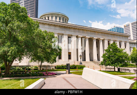 COLUMBUS, OH- - Juni 17, 2018: Ohio Gebäude im Capitol Square in Columbus, Ohio Stockfoto