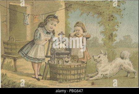 . Englisch: Persistente URL: Digital.lib.muohio.edu/u?/tradecards,2444 betrifft (TGM): Hausfrauen; Hausarbeit; Kinder weinen; Hunde; Wash tubs; Wäscheservice; Waschmaschine; Geräte; Maschinenbau; Stichworte: Der Adler Wringer. ca. 1900 1574 Sterling Manufacturing Co., Limited (3093706934) Stockfoto