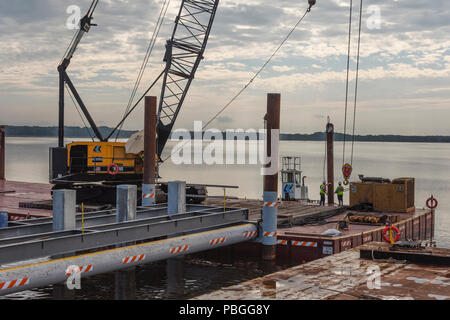 Aufbau der SR 19 Brücke am kleinen See Harris in Lake County, Florida, USA Stockfoto