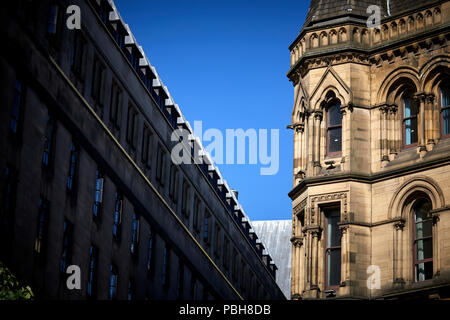 Architekt Alfred Waterhouse Rathaus von Manchester entlang der Princess Street Manchester City Centre Stockfoto