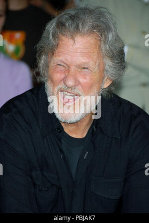 Kris Kristofferson und posthum Waylon Jennings in die Hollywood Rockwalk im Guitar Center in Los Angeles eingesetzt. Juli 6, 2006. KristoffersonKris 17 Red Carpet Event, Vertikal, USA, Filmindustrie, Prominente, Fotografie, Bestof, Kunst, Kultur und Unterhaltung, Topix Prominente Fashion/Vertikal, Besten, Event in Hollywood Leben - Kalifornien, Roter Teppich und backstage, USA, Film, Stars, Film Stars, TV Stars, Musik, Promis, Fotografie, Bestof, Kunst, Kultur und Unterhaltung, Topix, headshot, vertikal, eine Person aus dem Jahr 2006, in Stockfoto