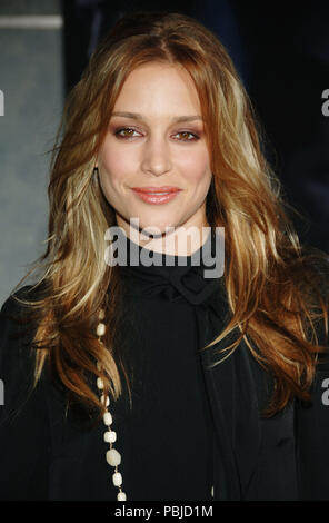 Piper Perabo Ankunft auf dem PRESTIGE Premiere am El Capitan Theatre in Los Angeles. Oktober 17, 2006 PeraboPiper headshot019 Red Carpet Event, Vertikal, USA, Filmindustrie, Prominente, Fotografie, Bestof, Kunst, Kultur und Unterhaltung, Topix Prominente Fashion/Vertikal, Besten, Event in Hollywood Leben - Kalifornien, Roter Teppich und backstage, USA, Film, Stars, Film Stars, TV Stars, Musik, Promis, Fotografie, Bestof, Kunst, Kultur und Unterhaltung, Topix, headshot, vertikal, eine Person aus dem Jahr 2006, Anfrage tsuni@Gamma-USA.com Stockfoto