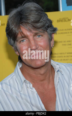 Eric Roberts bei der Ankunft im Little Miss Sunshine im Wadsworth Theater in Los Angeles. Sonntag, 2. Juli 2006. RobertsEric 022 Red Carpet Event, Vertikal, USA, Filmindustrie, Prominente, Fotografie, Bestof, Kunst, Kultur und Unterhaltung, Topix Prominente Fashion/Vertikal, Besten, Event in Hollywood Leben - Kalifornien, Roter Teppich und backstage, USA, Film, Stars, Film Stars, TV Stars, Musik, Promis, Fotografie, Bestof, Kunst, Kultur und Unterhaltung, Topix, headshot, vertikal, eine Person aus dem Jahr 2006, Anfrage tsuni@Gamma-USA.com Stockfoto