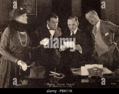 1757 Torchy dreht sich Amor (1920) - 2. Stockfoto
