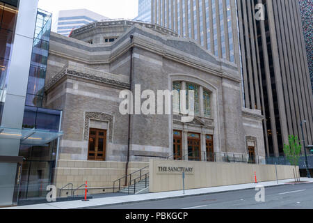 Seattle, Washington - Juli 1, 2018: Das Heiligtum, die älteste Kirche in Seattle Downtown Stockfoto