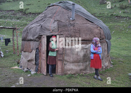 Traditionelle kirgisische Nomaden leben, Alay, Kirgisistan Stockfoto