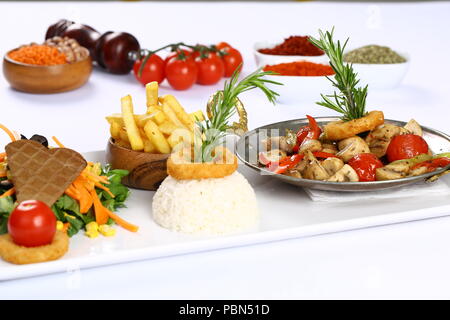 Pilz Scheiben braten in einer Pfanne Stockfoto