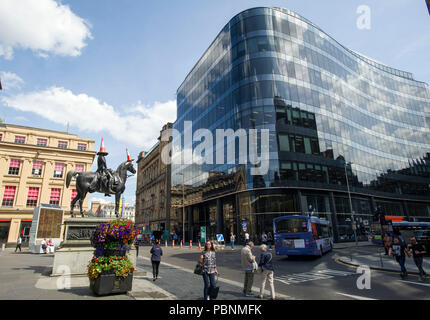 Der Pferdesport Wellington Statue ist eine Statue von Arthur Wellesley, 1. Herzog von Wellington, auf der Royal Exchange Square, Glasgow, Schottland. Stockfoto