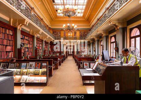 LONDON, ENGLAND - Juli 23, 2016: National Art Library, Victoria and Albert Museum, London. Es wurde im Jahre 1852 gegründet. Stockfoto