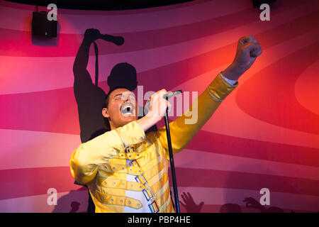 AMSTERDAM, NIEDERLANDE - Jun 1, 2015: Freddy Mercury, der Sänger, Madame Tussauds Museum in Amsterdam. Marie Tussaud wurde als Marie Grosholtz in 17 geboren Stockfoto