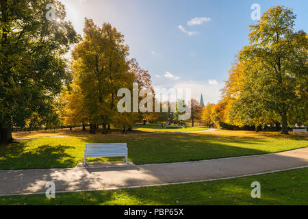 Schlossgarten oder Schlossgarten, Herbstzeit, Herbstlaub, Kiel, Hauptstadt Schleswig-Holsteins, Deutschland, Europa Stockfoto