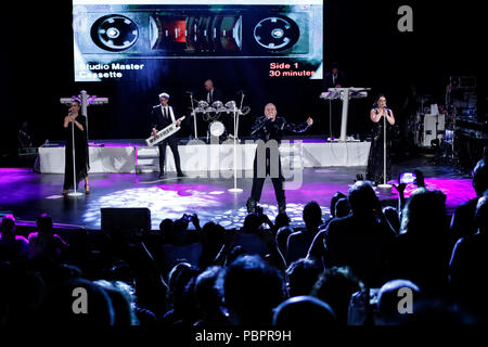 Cartagena, Spanien. 28. Juli 2018. Britische Musik Band, The Human League, während seine Leistung bei La Mar De Musicas Festival. © ABEL F. ROS/Alamy leben Nachrichten Stockfoto