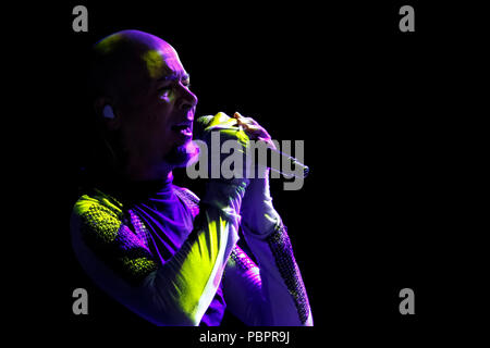 Cartagena, Spanien. 28. Juli 2018. Britische Musik Band, The Human League, während seine Leistung bei La Mar De Musicas Festival. © ABEL F. ROS/Alamy leben Nachrichten Stockfoto